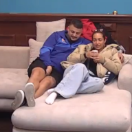 Laura traži da joj Terza stavi